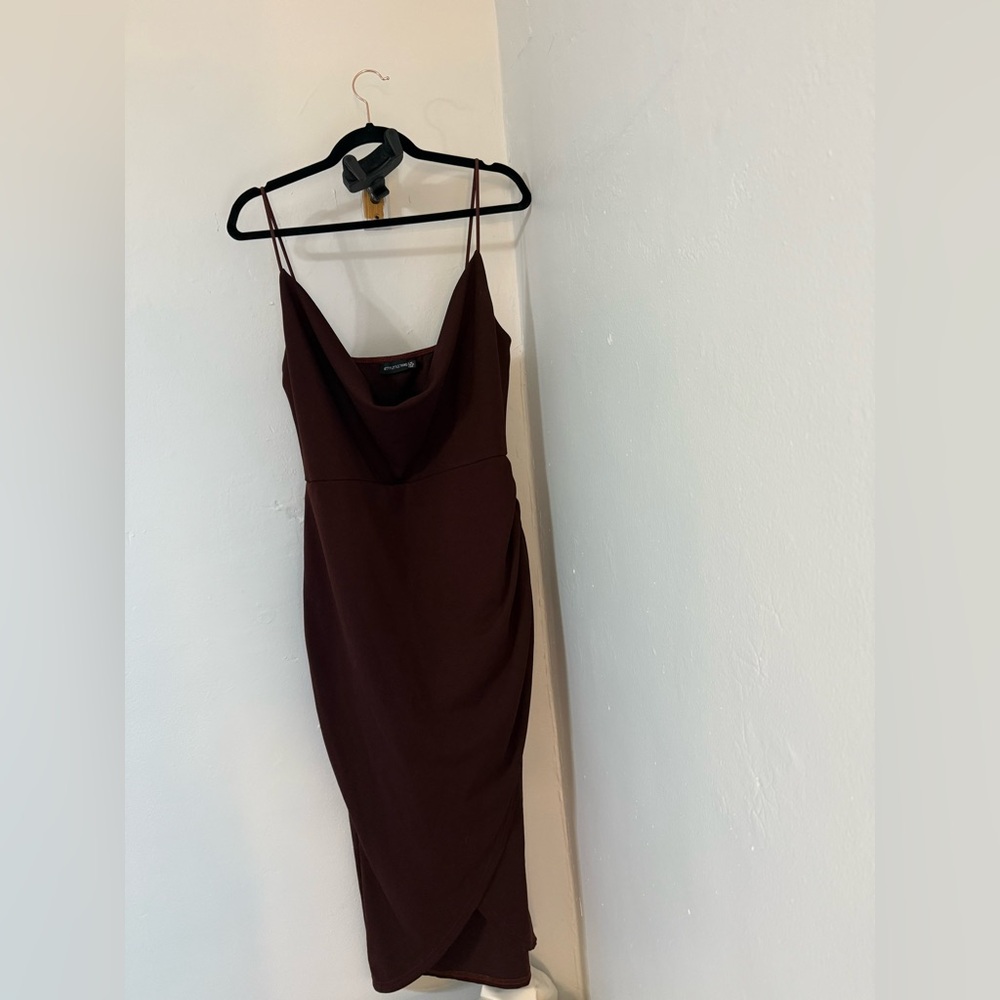Pretty little thing  - Burgundy midi dress with cowl neck